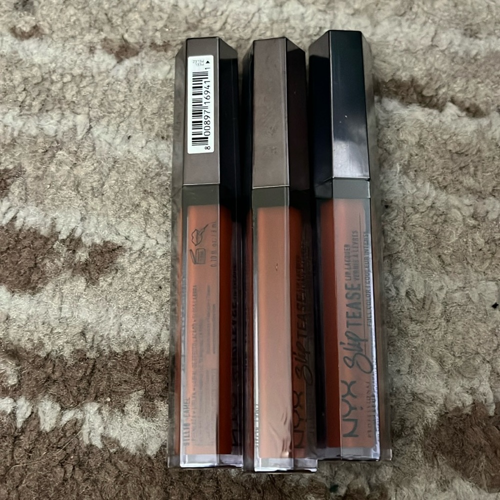 ✨ NYX Slip Tease Lip Gloss -  Camel - 3 Pack Bundle Set